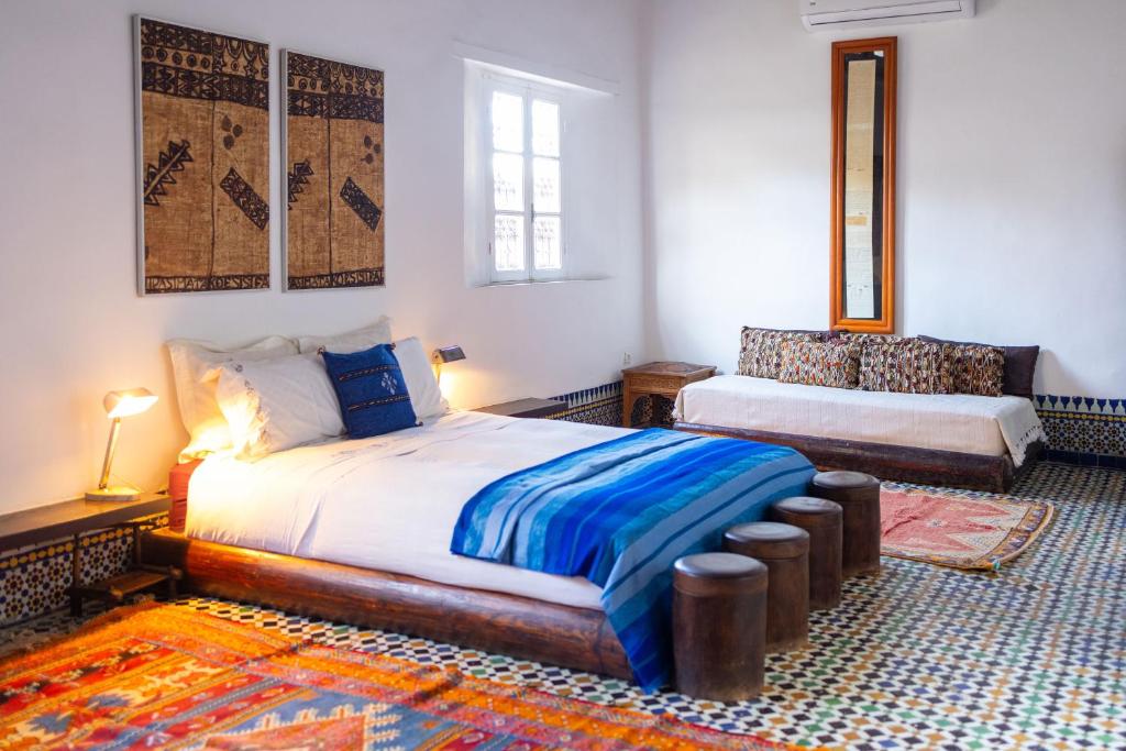 Riad 9