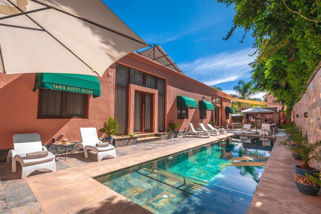 yanis guest house
